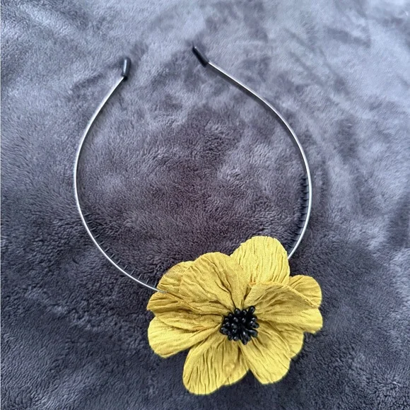 Handmade Yellow Flower Headband – Unique Hair Accessory - Picture 2 of 2